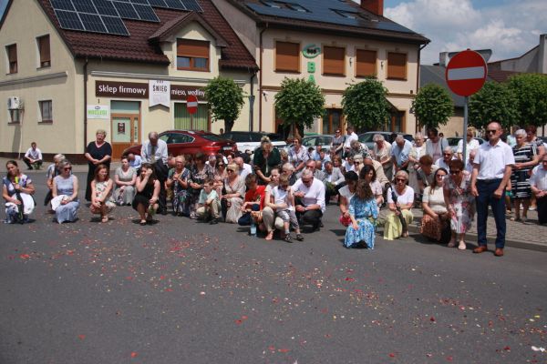 img-1353-easy-resize-com0AFF3506-0A8E-D17B-8C5D-DA11BE2BEFDB.jpg